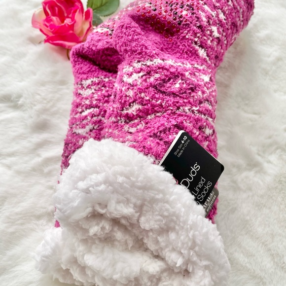 New with tags CUDDL DUDS SHERPA LINED LOUNGE SOCKS w/PLUSHFILL SUPER COMFORTABLE - Picture 3 of 3